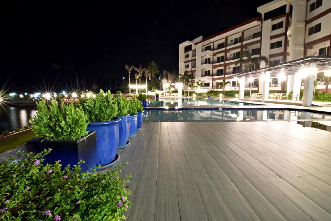 Holiday Oceanview Residences And Resort Samal Exteriör bild